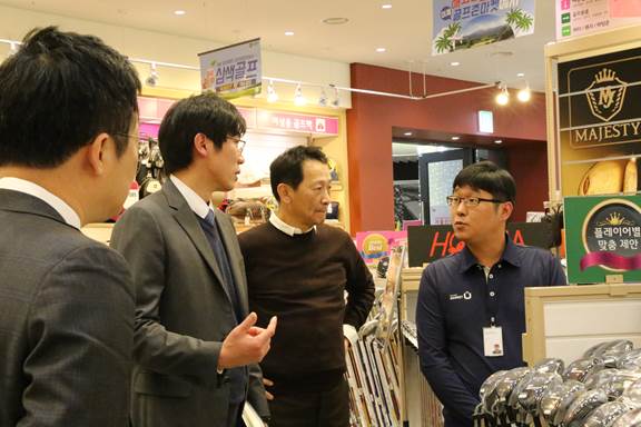 시스템 생성 대체 텍스트:
臺秀 
擥聖 
”프&蚤 
口조 
며터 / 훼기/퍼0- 
플레이어별 
맞충 제안 
-활들사 
℃89 
7俸신{ 
`" Best;) , 
MARKET 
구•